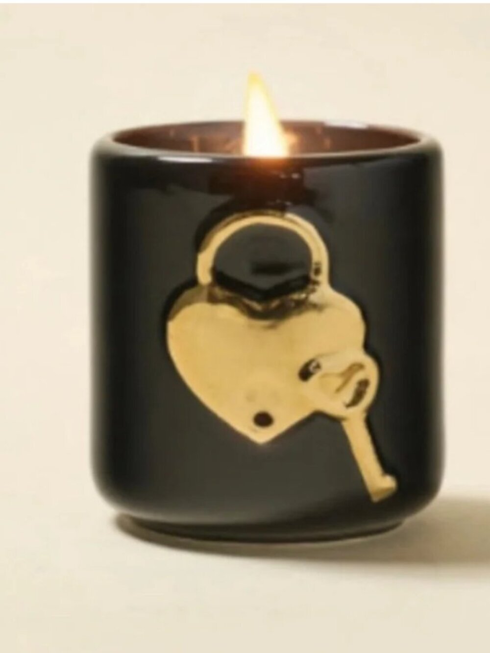 NWT Urban Outfitters Charm 4 oz Scented Candle